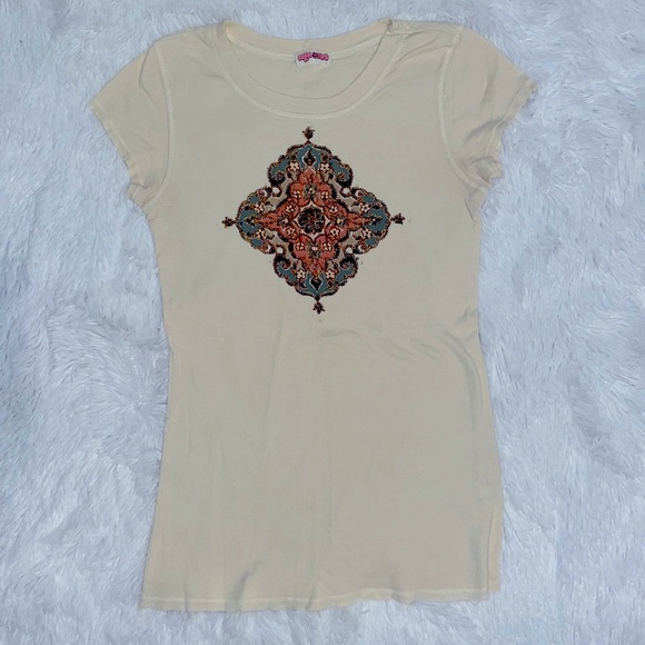 Sugar tart boho ivory embellished short sleeve t-shirt, size large - Picture 3 of 3